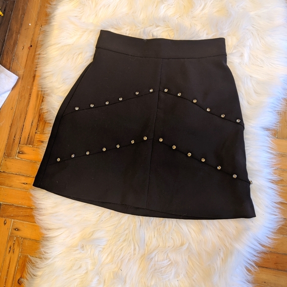 Zara Dresses & Skirts - Zara Black Mini skirt